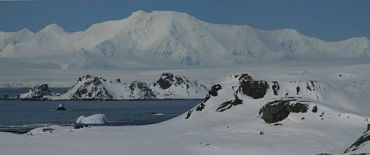 Landschaft am Cape Shirreff auf Livingston Island