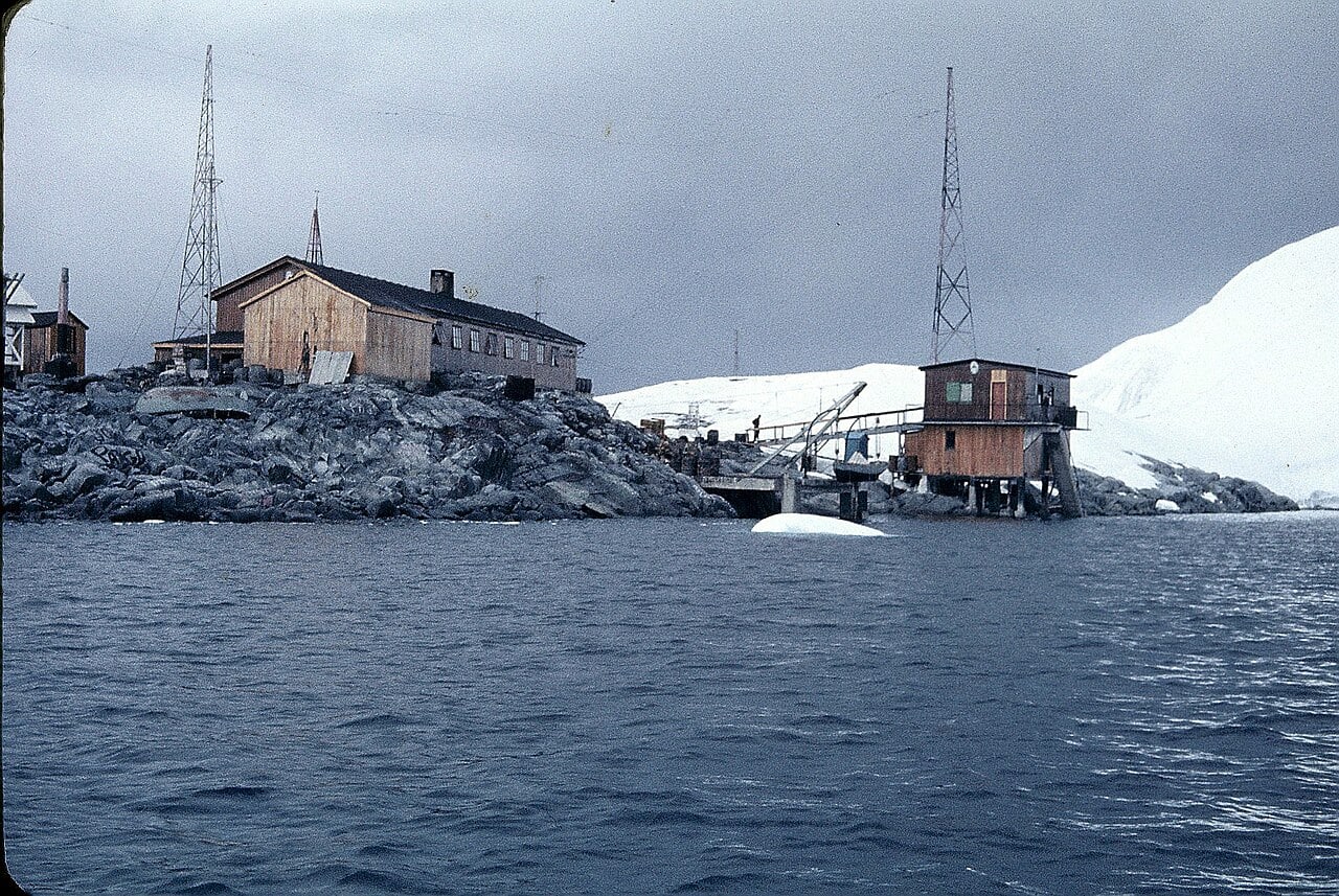 Argentinische Station Melchior auf Observatorio Island
